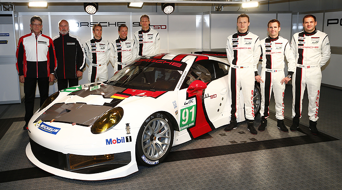 Team supports the 2013 Porsche 911