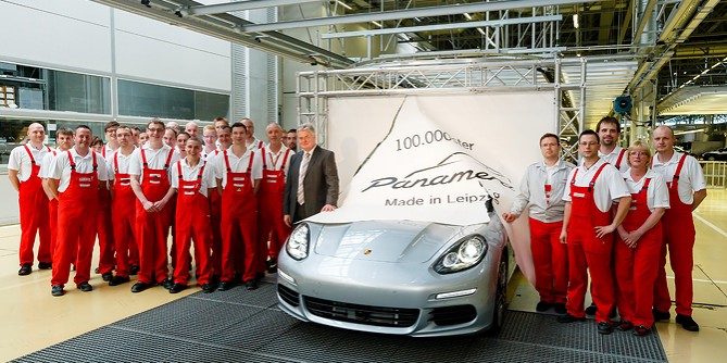 Porsche Panamera – 100,000th Panamera Leaves Porsche Factory